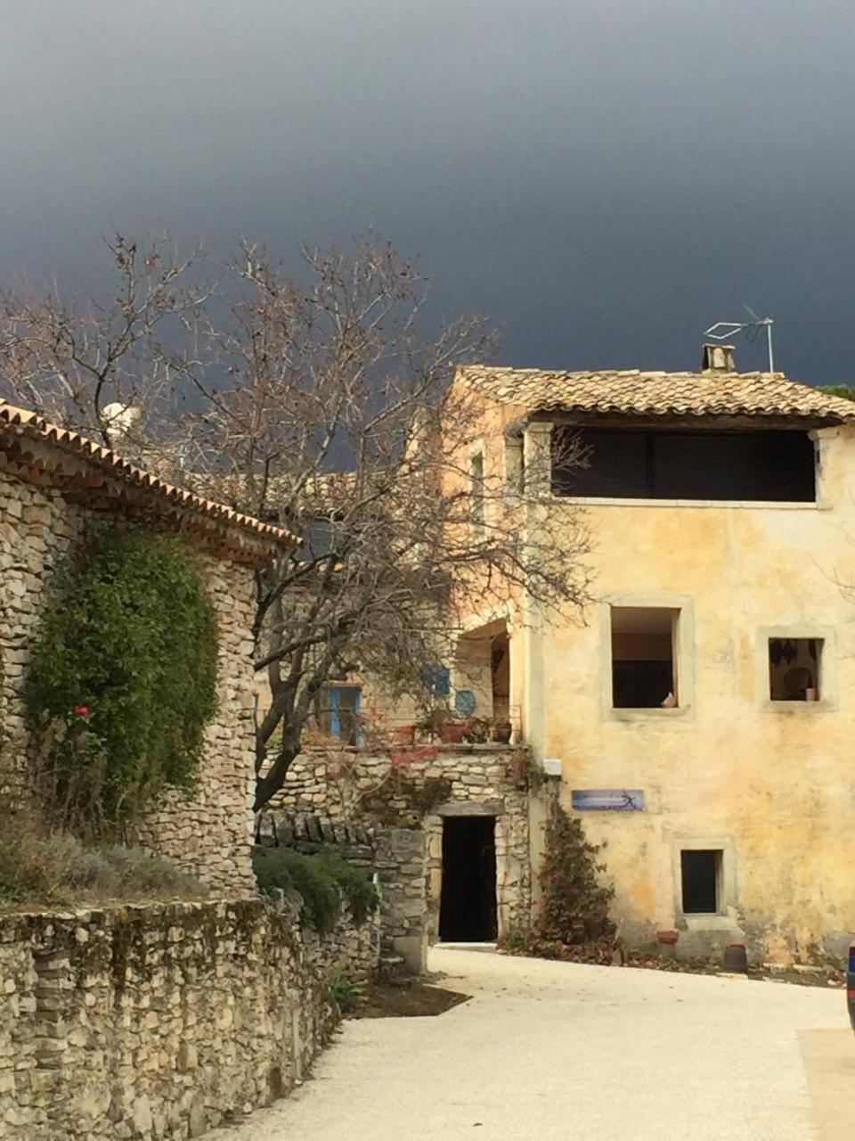La Salamandre Bleue Villa Chantemerle-les-Grignan Bagian luar foto