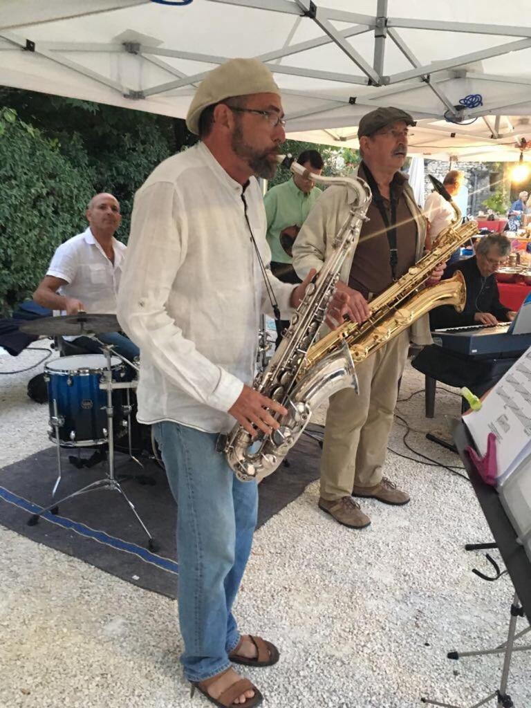 La Salamandre Bleue Villa Chantemerle-les-Grignan Bagian luar foto